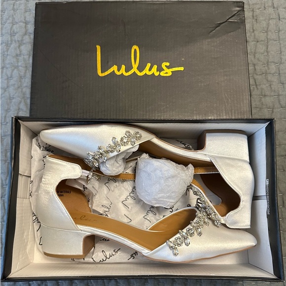 Lulu’s Wedding Shoes 👠 NEW - Picture 1 of 3